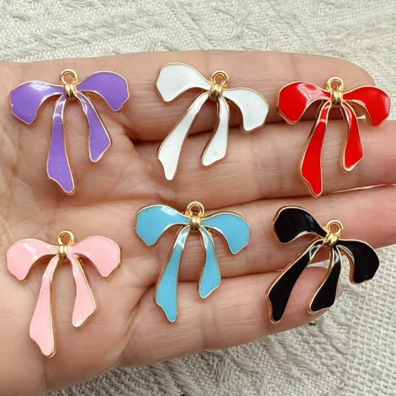 Bow Tie Pre Tied - 10個入り蝶ネクタイ型メタルエナメルチャームペンダント、DIYイヤリング、ネックレス、ブレスレット、ジュエリー製作、キーホルダーアクセサリー用