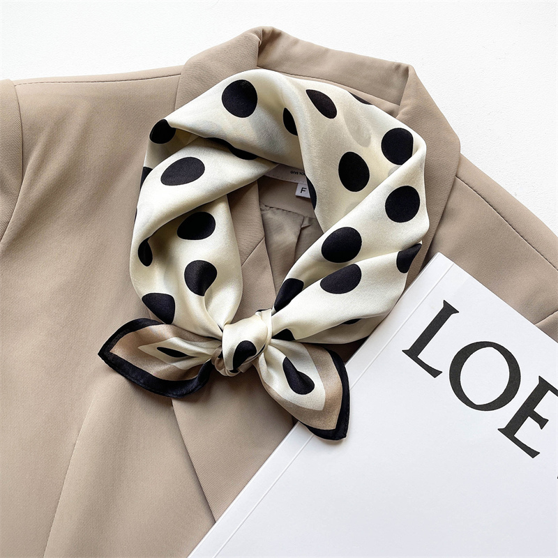 Ascot Neck Scarf - 女性のための純粋なシルクスカーフ,小さな正方形のバンダナ,女性のためのプリントネックバンド,ヘアバンド,トレンディな新しい2024