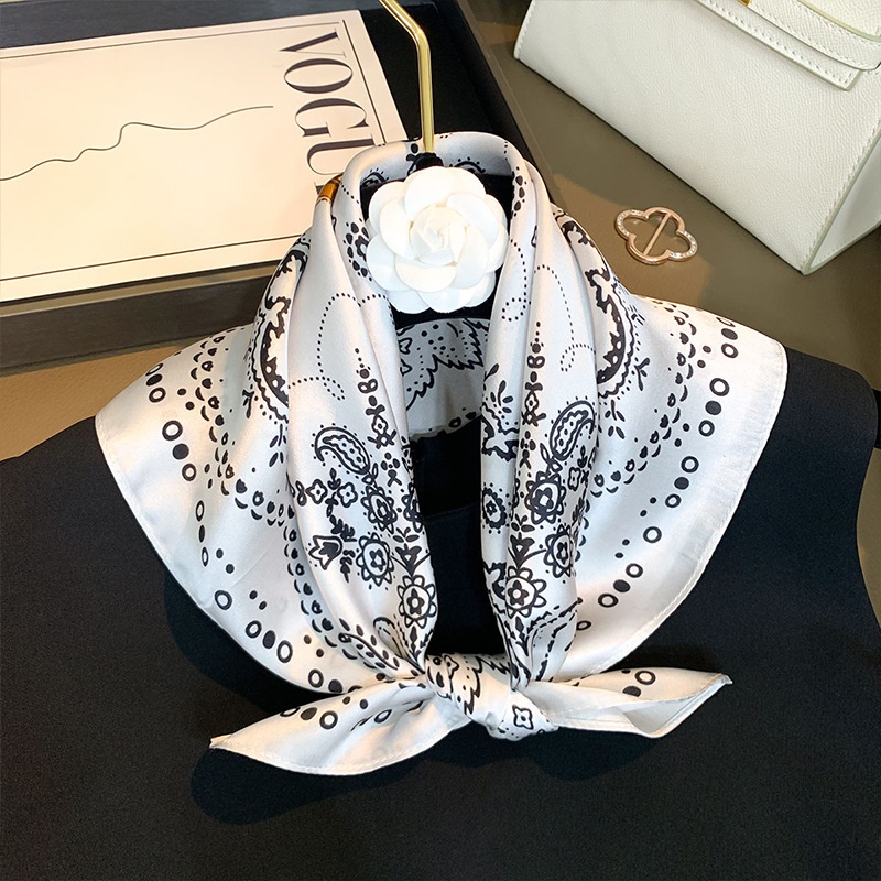 100% マルベリーシルクスカーフ女性用レトロペイズリーサテ - Ascot Neck Scarf のレビューと価格