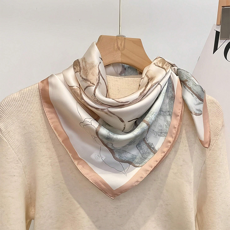 2024 デザインファッションプリントサテンスクエアシルクス - Face Scarf Mask のレビューと価格