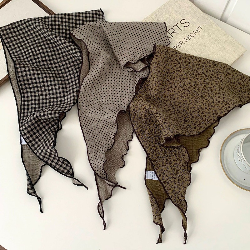 芸術的な花柄三角スカーフ コットンリネン プレミアム 女性用 - Ascot Neck Scarf のレビューと価格